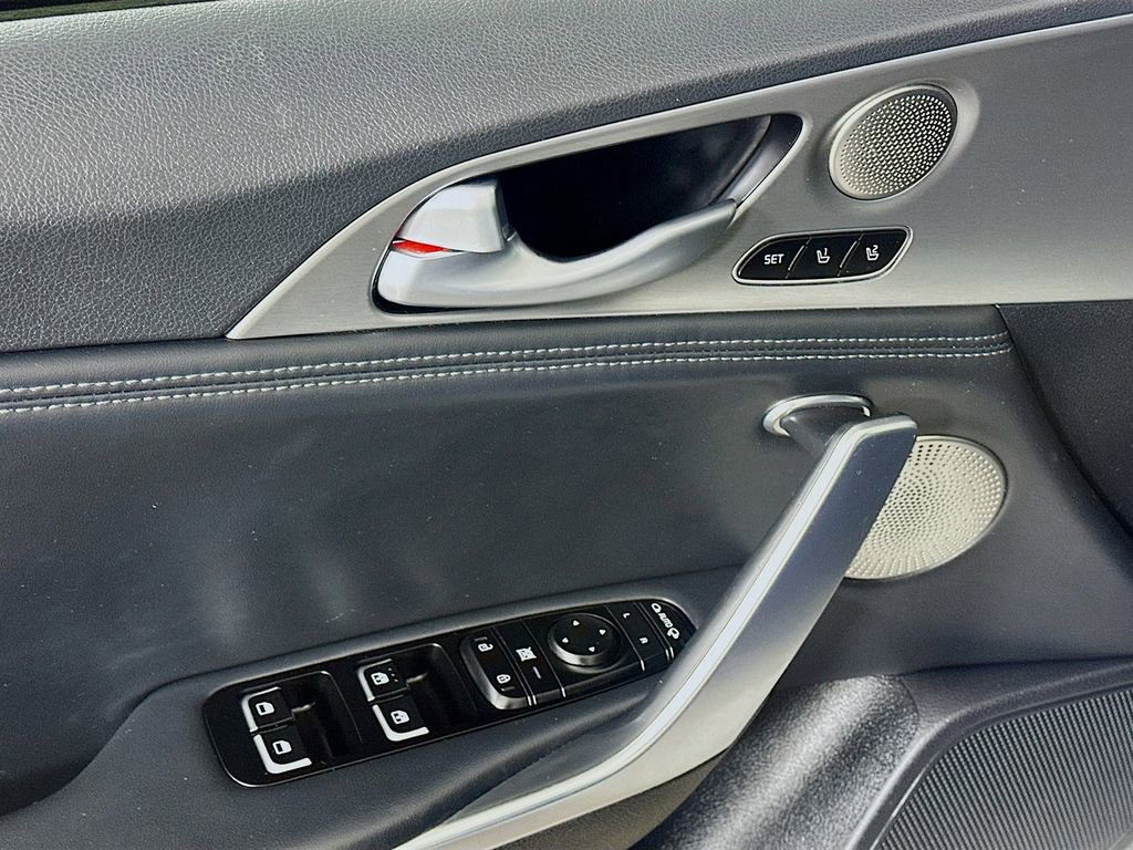 Certified 2019 Kia Stinger GT1 image 23