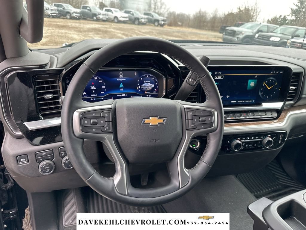 Used 2025 Chevrolet Silverado 1500 LT image 13