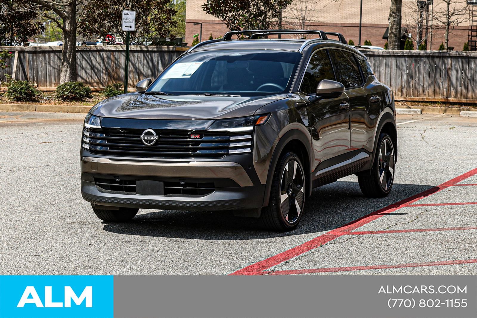 Used 2025 Nissan Kicks SR image 4