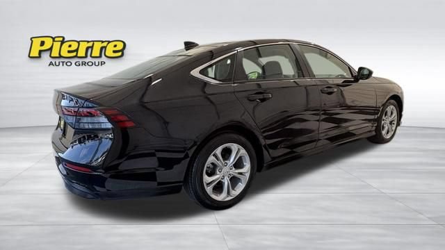 Used 2023 Honda Accord LX image 5