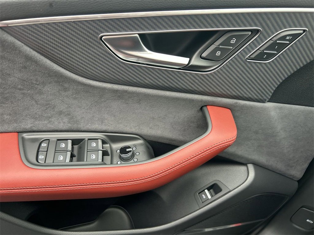 New 2026 Audi SQ8 Premium Plus image 22