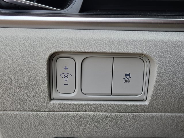 Used 2025 Kia Sorento S w/ Panoramic Sunroof Package FWD image 26