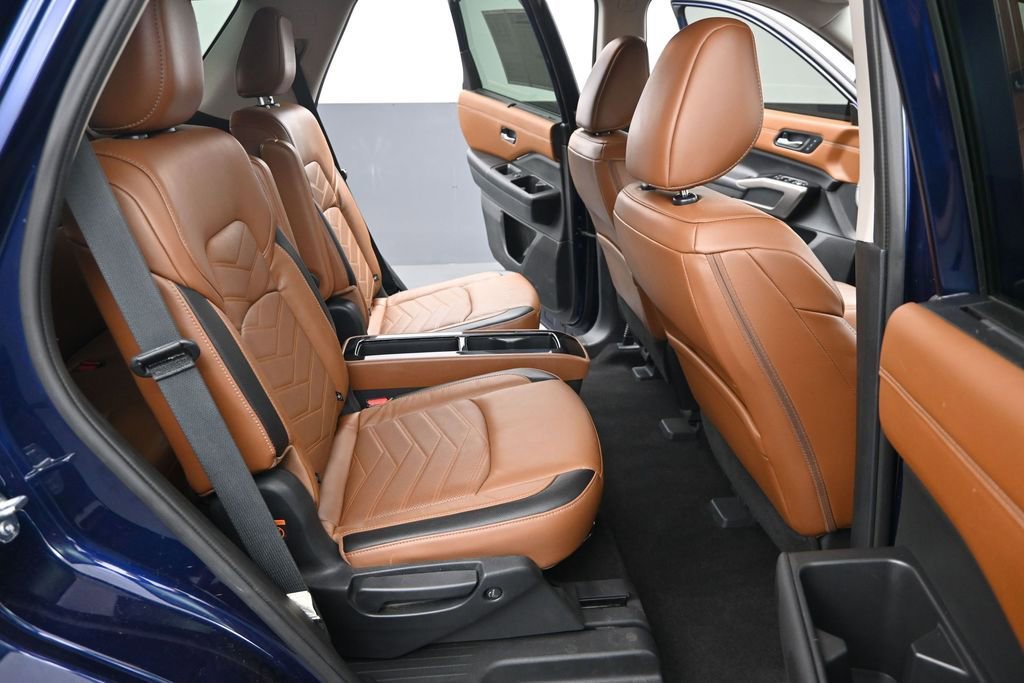 Used 2023 Nissan Pathfinder Platinum AWD/4WD image 27