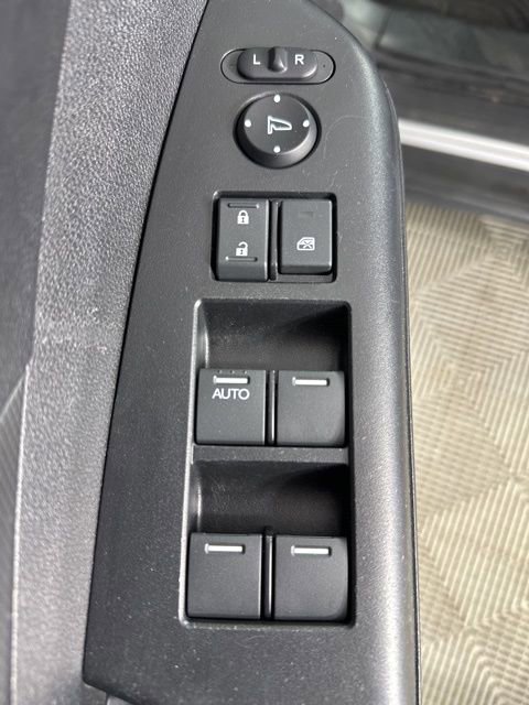 Used 2016 Honda CR-V LX image 24