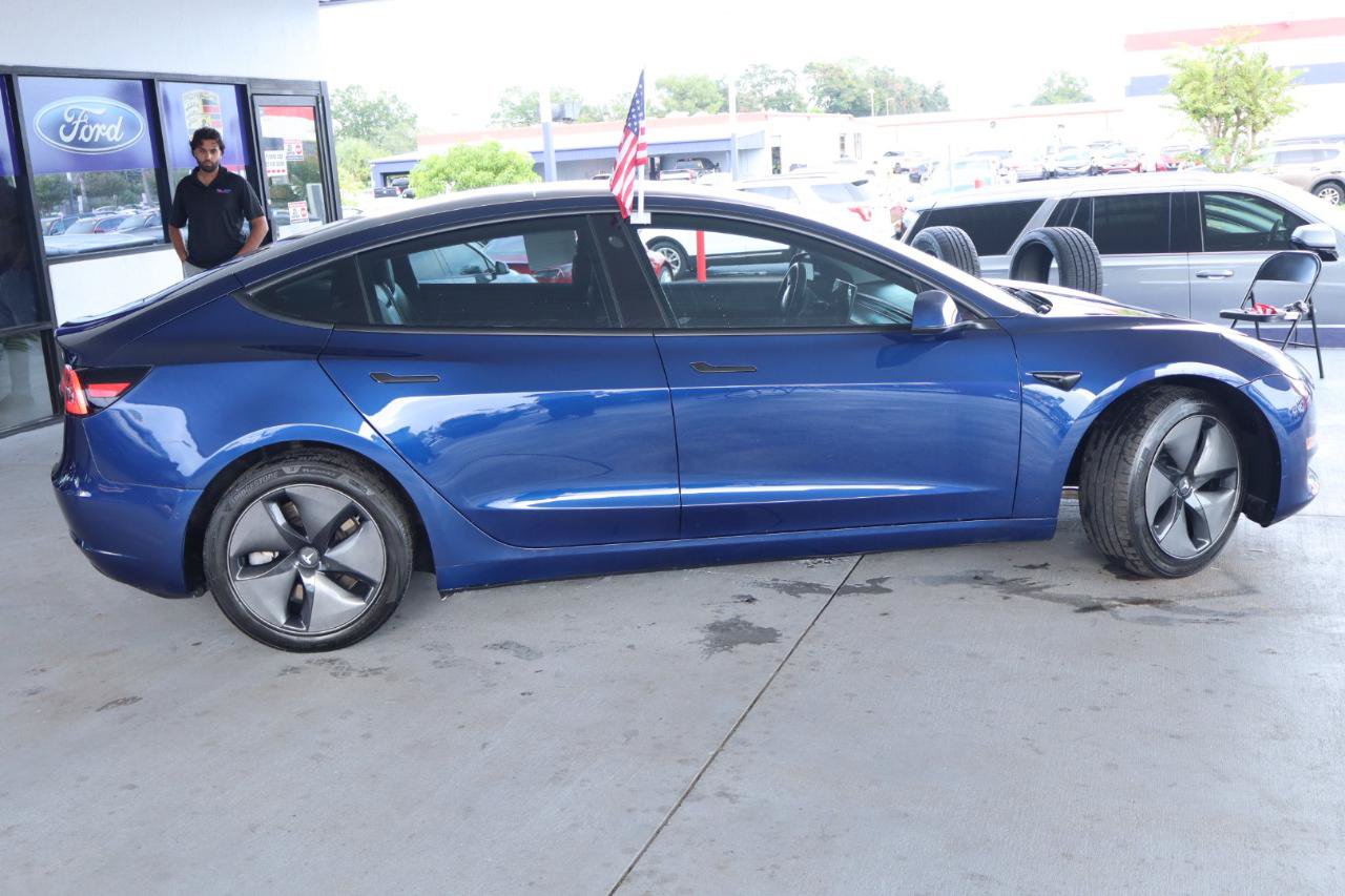 Used 2018 Tesla Model 3 Mid Range RWD image 4