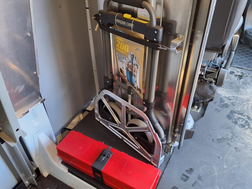 Used 2024 RAM ProMaster 3500 w/ Delivery Van Package image 29