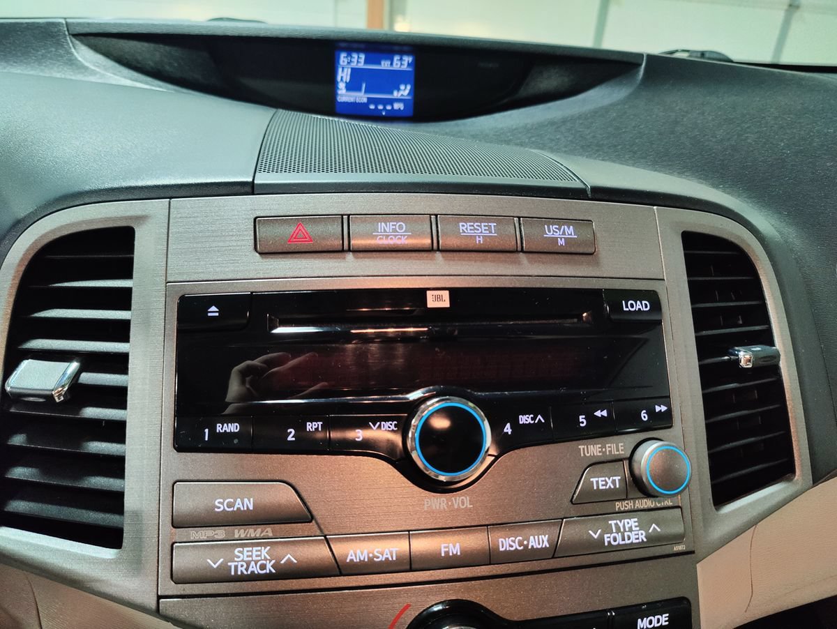 Used 2009 Toyota Venza w/ Comfort Pkg FWD image 34