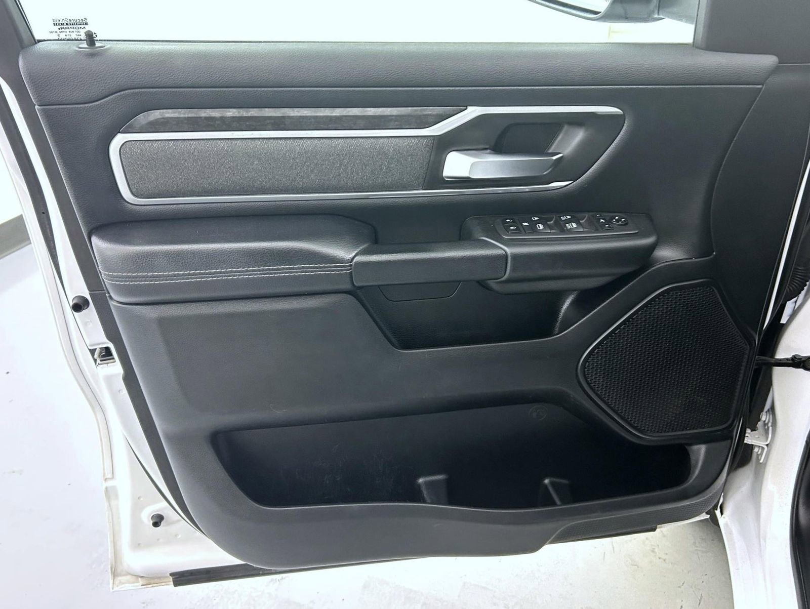 Used 2021 RAM 1500 Big Horn image 9