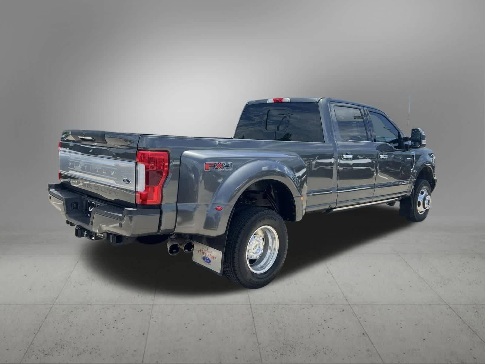 Used 2019 Ford F350 Platinum w/ Platinum Ultimate Package AWD/4WD image 13