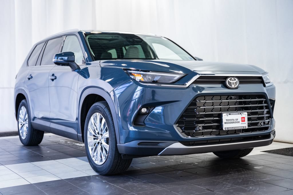 New 2026 Toyota Grand Highlander AWD