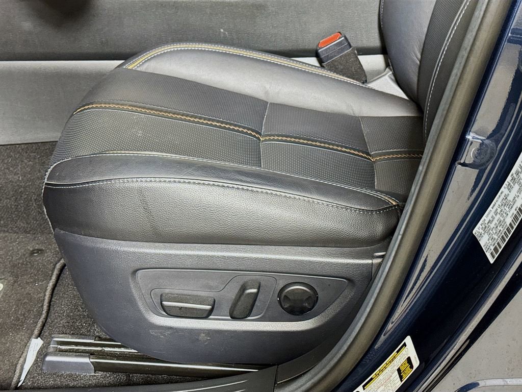 Used 2025 MAZDA CX-50 AWD 2.5 S w/ Premium Plus Pkg image 18