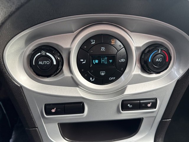 Used 2016 Ford Fiesta SE w/ Cold Weather Package image 22