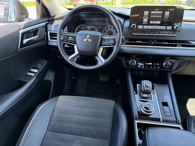 Used 2024 Mitsubishi Outlander SE image 10