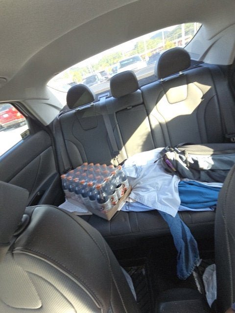 Used 2023 Hyundai Elantra Limited w/ Cargo Package FWD image 14