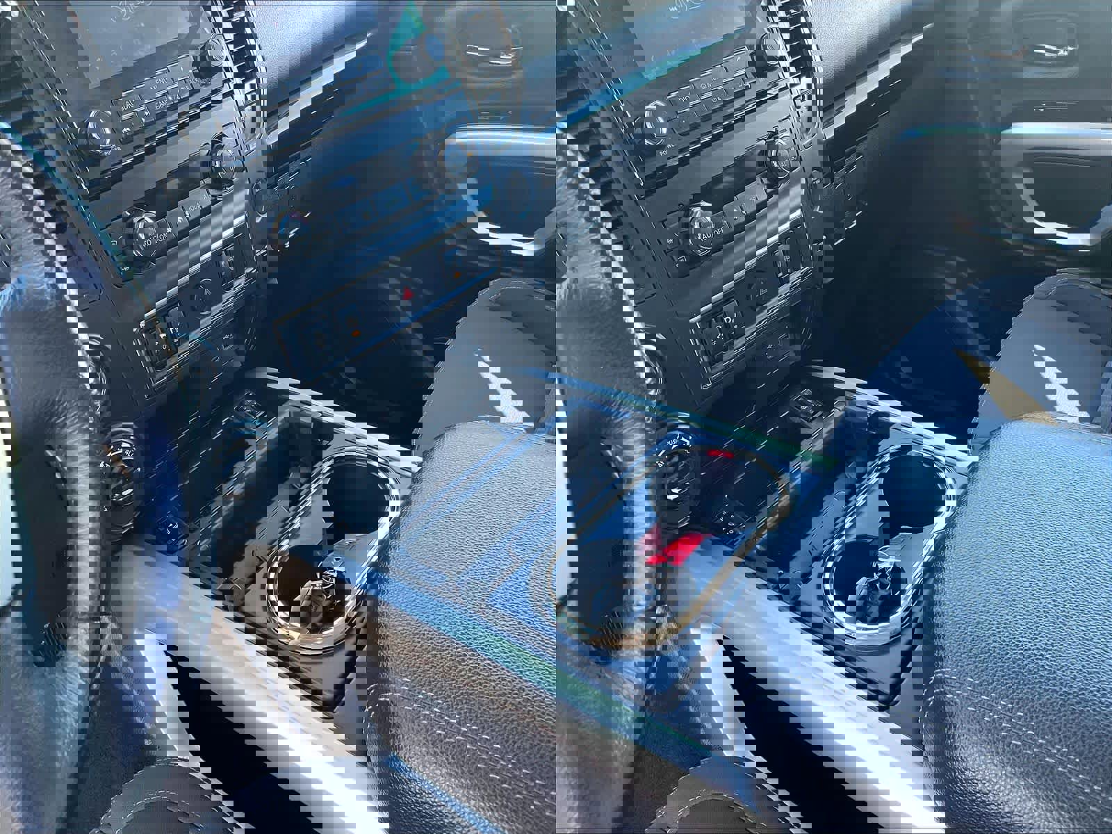 Certified 2023 Nissan Titan SV w/ SV Convenience Package image 19