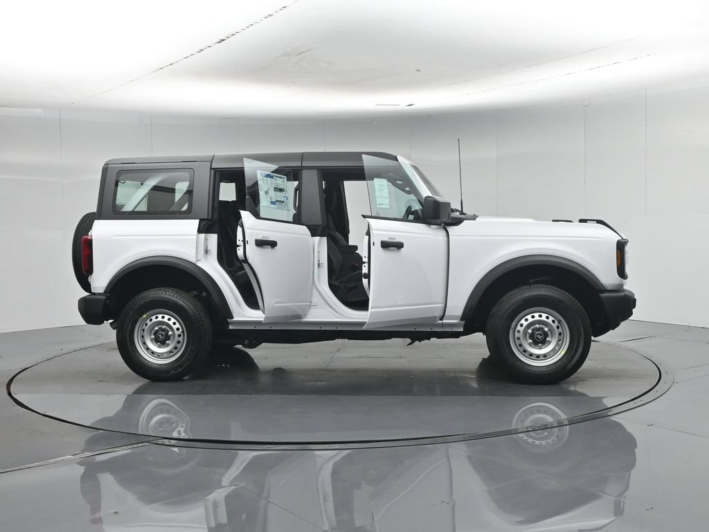 New 2026 Ford Bronco 4-Door AWD/4WD image 4