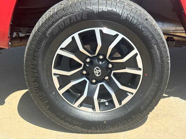 Used 2020 Toyota Tacoma TRD Sport w/ Technology Package RWD image 10