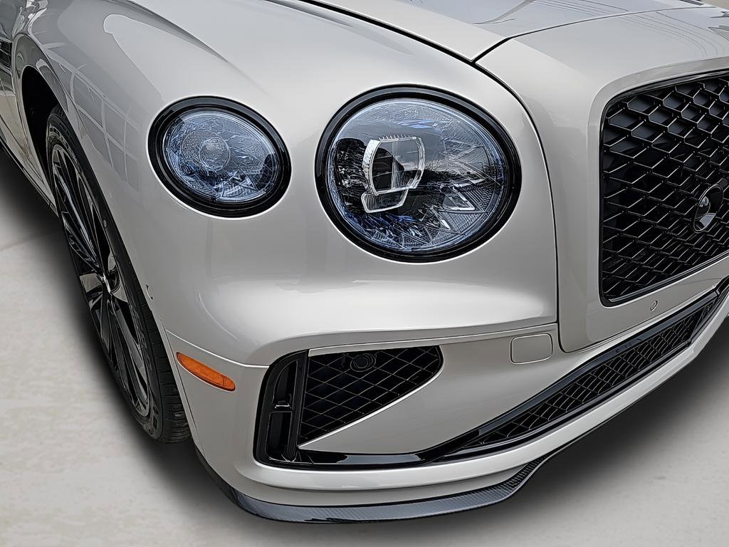 New 2025 Bentley Flying Spur Plug-In Hybrid image 10
