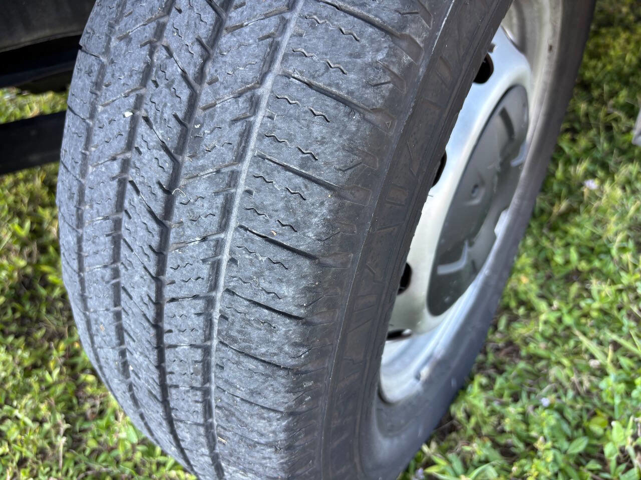 Used 2016 Ford Transit 150 130 Low Roof w/ Exterior Upgrade Package image 25