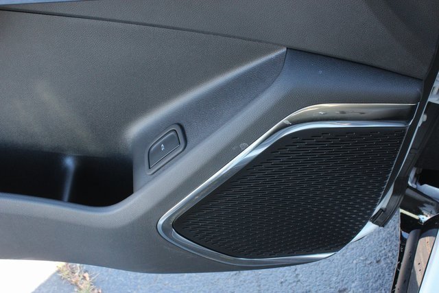 New 2026 GMC Acadia Denali Ultimate w/ LPO, Floor Liner Package image 19