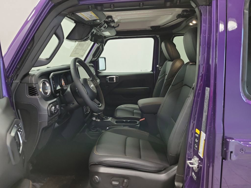 New 2026 Jeep Gladiator Sahara image 9