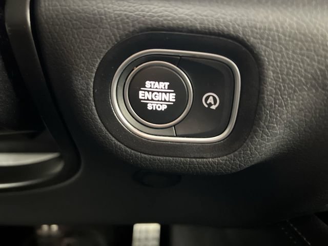 Used 2025 Mercedes-Benz GLS 450 4MATIC image 17