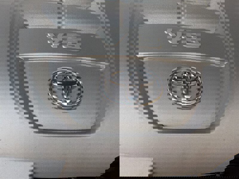 Used 2010 Toyota Land Cruiser image 47