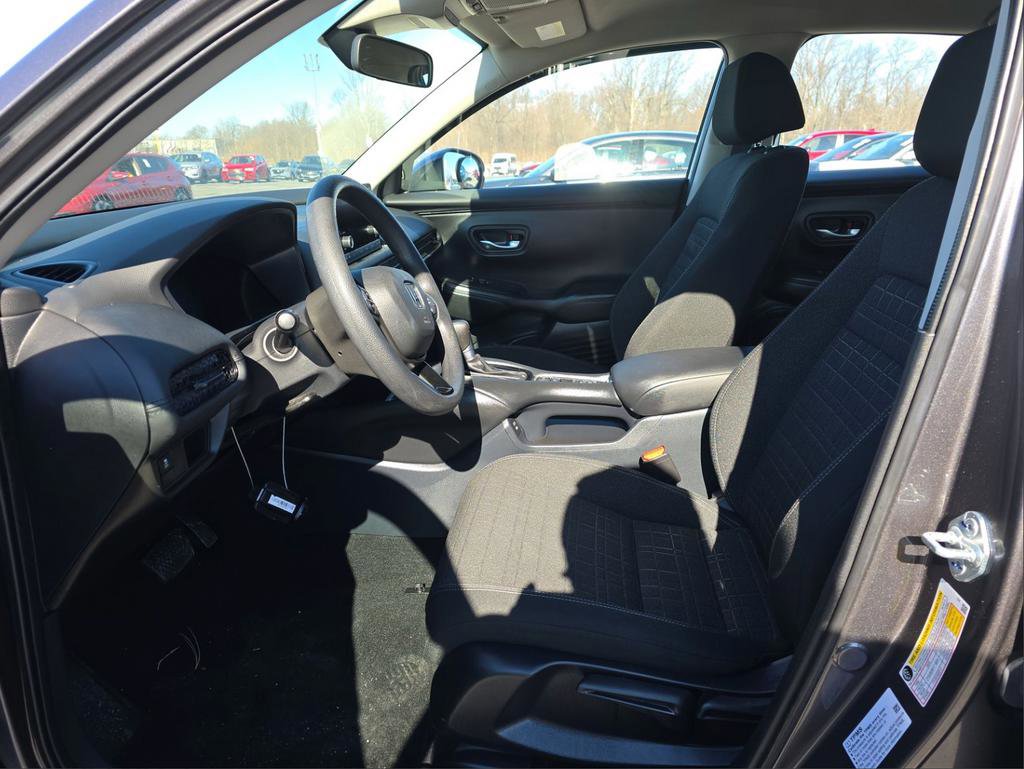Used 2025 Honda HR-V LX image 9