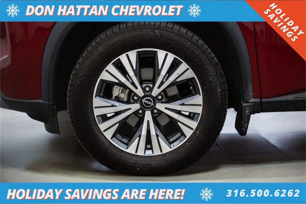 Used 2023 Nissan Rogue SV image 40