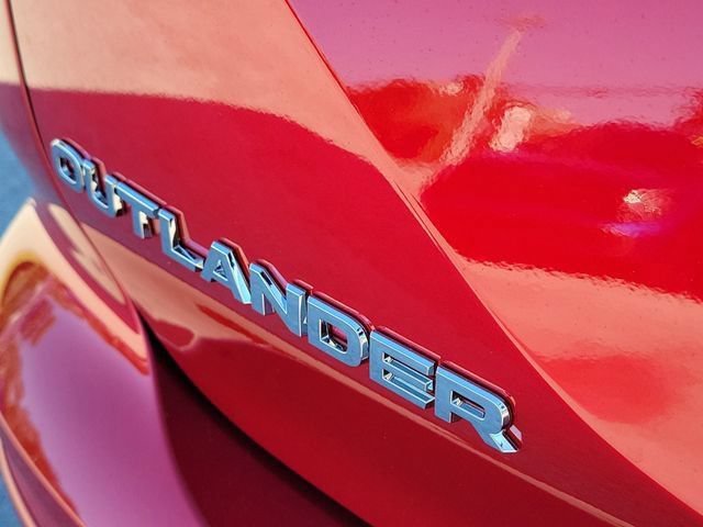 New 2026 Mitsubishi Outlander SEL FWD image 10
