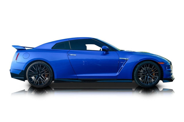 Used 2024 Nissan GT-R AWD/4WD image 2