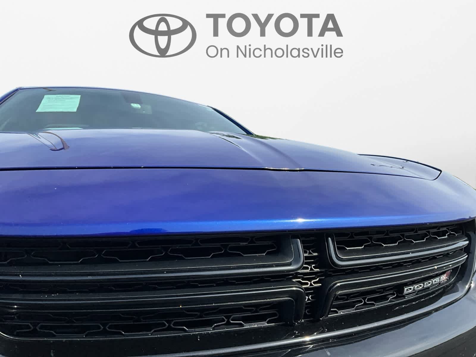 Used 2018 Dodge Charger SXT Plus w/ Blacktop Package RWD image 18