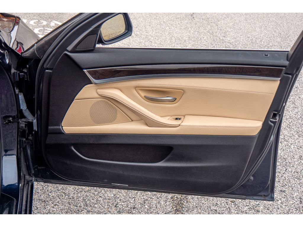 Used 2016 BMW 528i xDrive 528i xDrive image 15