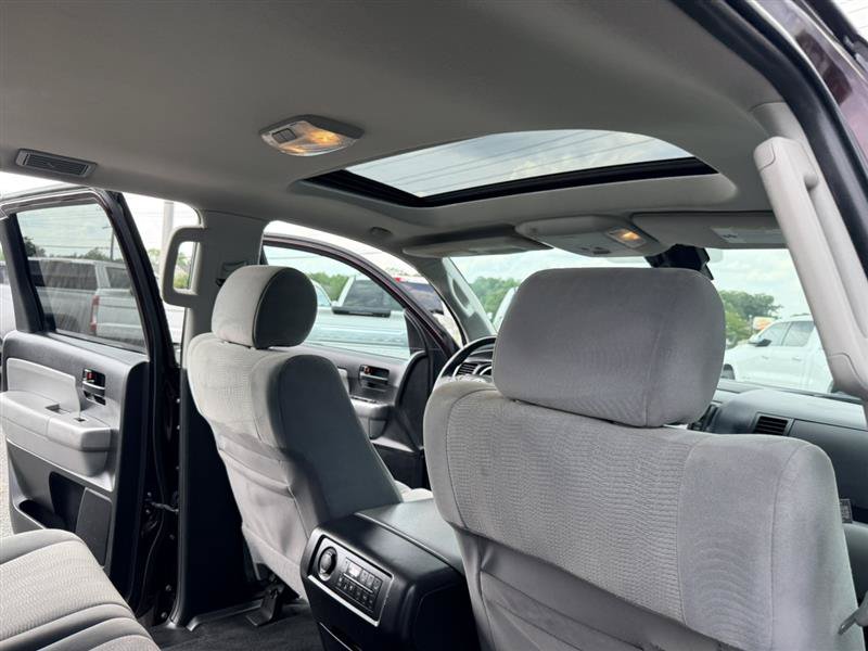 Used 2018 Toyota Sequoia SR5 w/ Carpet Cargo Mat Package AWD/4WD image 18