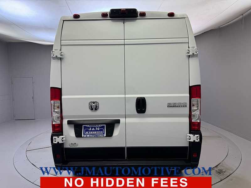 Used 2024 RAM ProMaster 2500 w/ Premium Convenience Group FWD image 4