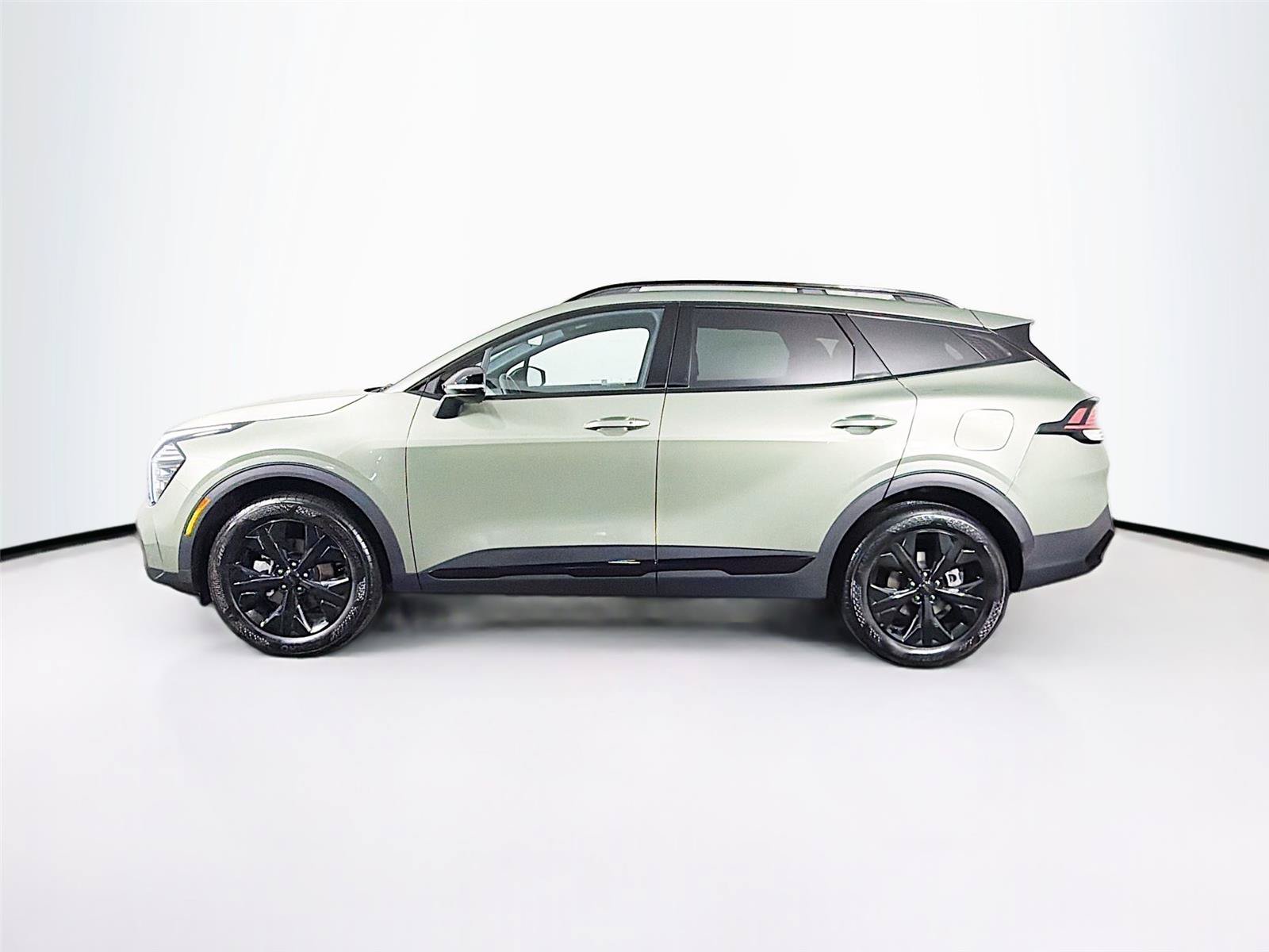 Used 2025 Kia Sportage X-Line AWD/4WD image 4