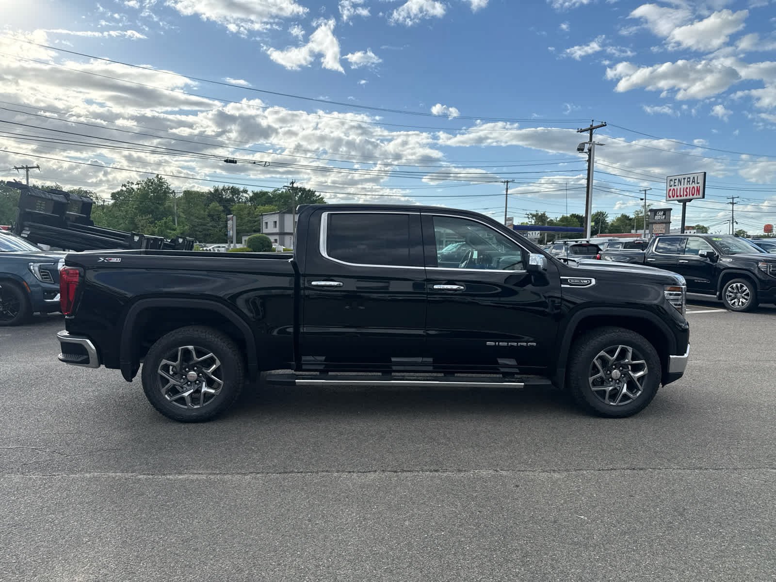 New 2026 GMC Sierra 1500 SLT w/ SLT Premium Plus Package AWD/4WD image 6