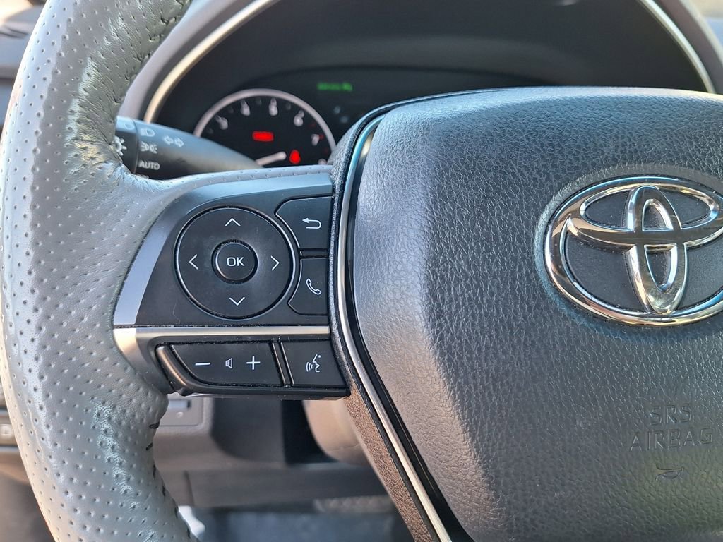 Used 2019 Toyota Avalon Limited image 18