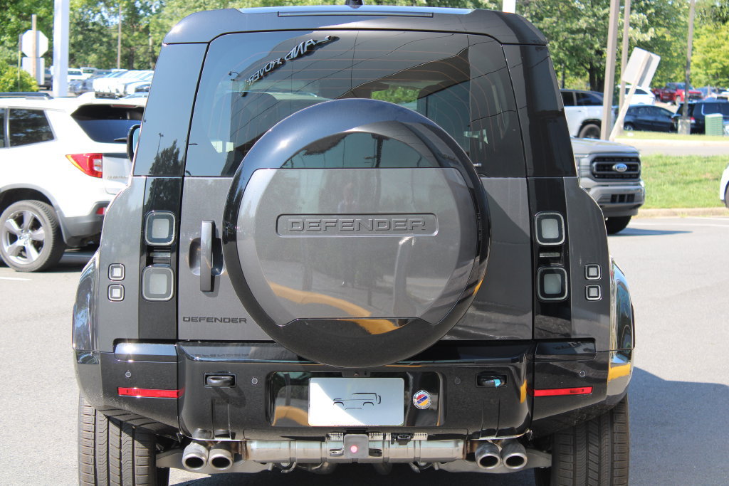 New 2026 Land Rover Defender 110 V8 AWD/4WD image 5