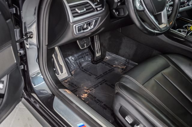 Used 2019 BMW 740i w/ M Sport Package RWD image 41