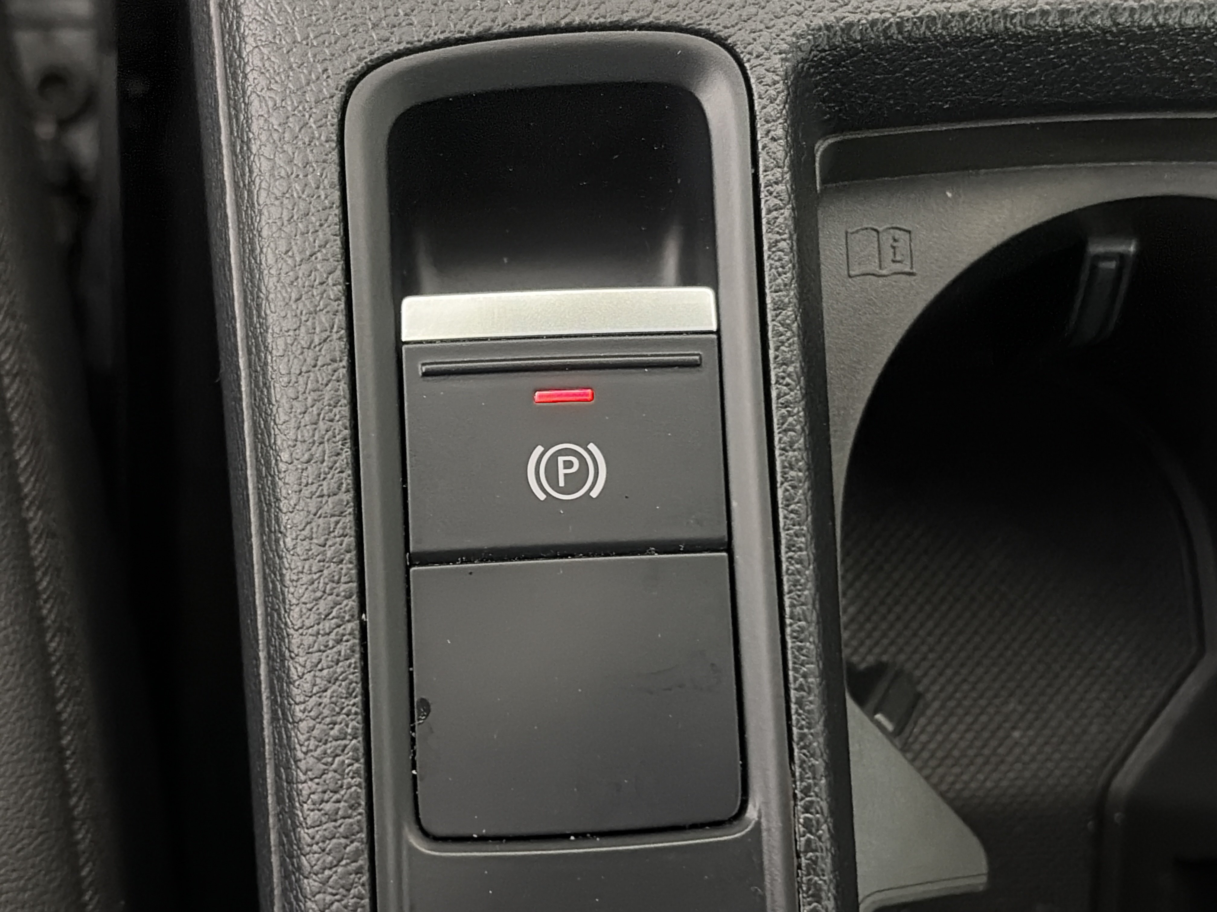 Used 2025 Audi Q3 2.0T Premium AWD/4WD image 31