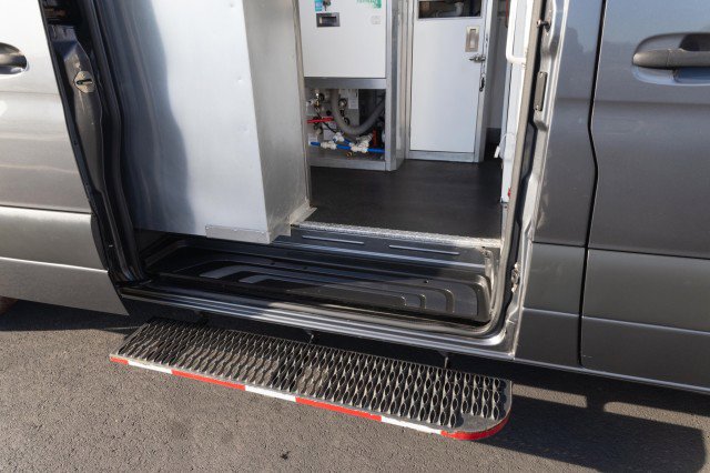 Used 2021 Mercedes-Benz Sprinter 4500 w/ Parking Package image 36