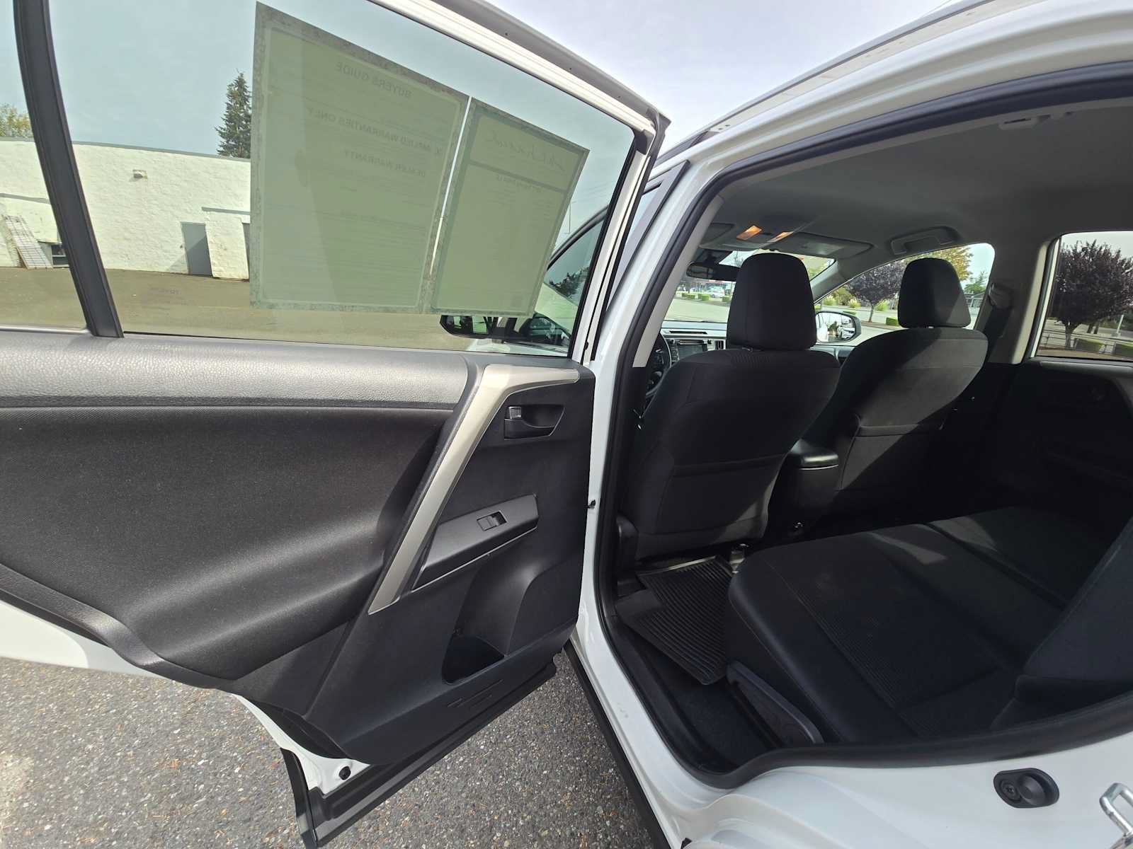 Used 2017 Toyota RAV4 LE w/ All Weather Liner Package AWD/4WD image 15