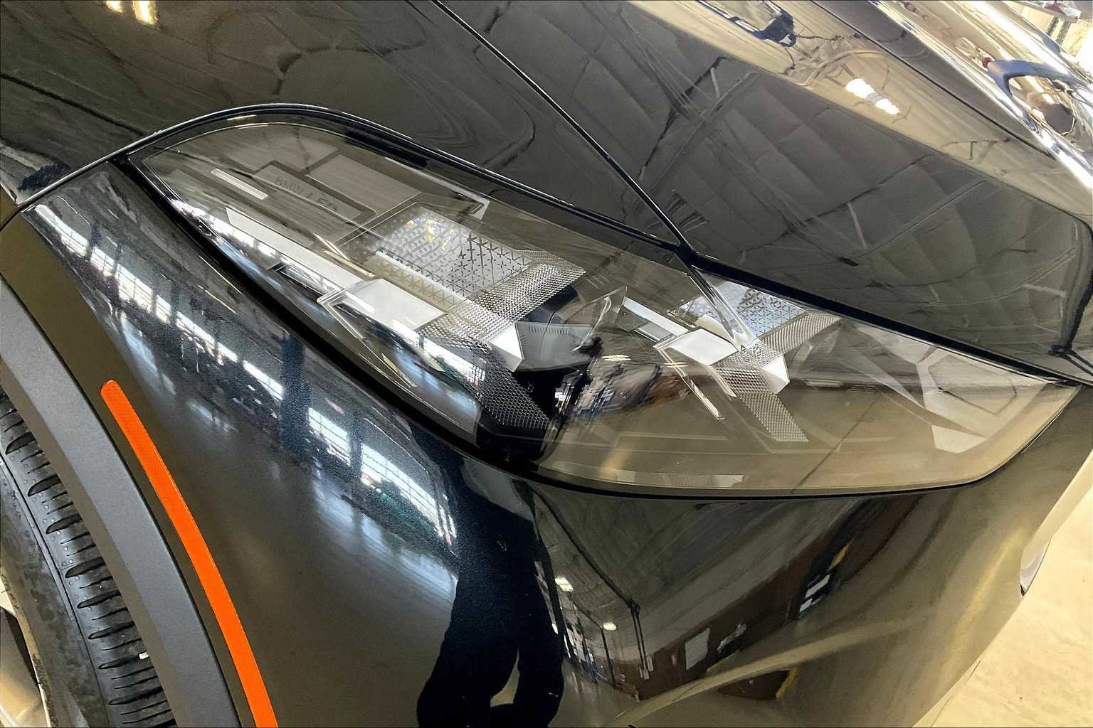 Certified 2024 BMW X5 xDrive50e w/ Parking Assistance Package image 25