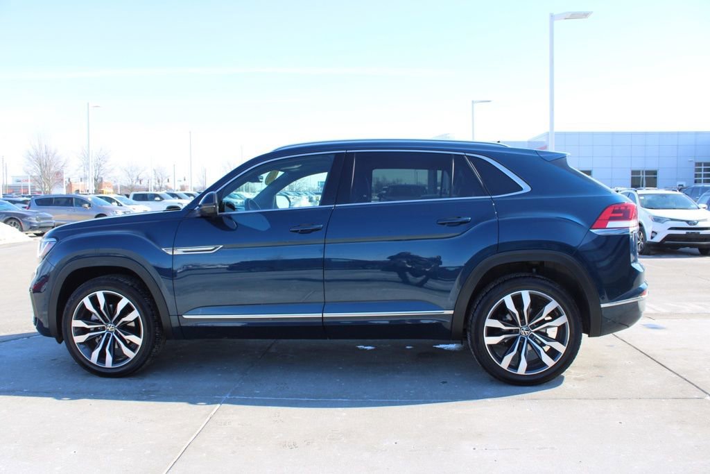 Used 2022 Volkswagen Atlas Cross Sport SEL Premium R-Line image 4
