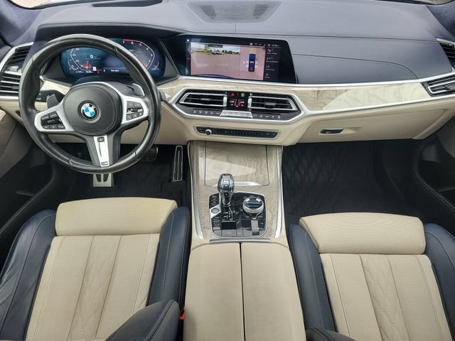 Used 2021 BMW X7 M50i w/ Executive Package AWD/4WD image 19