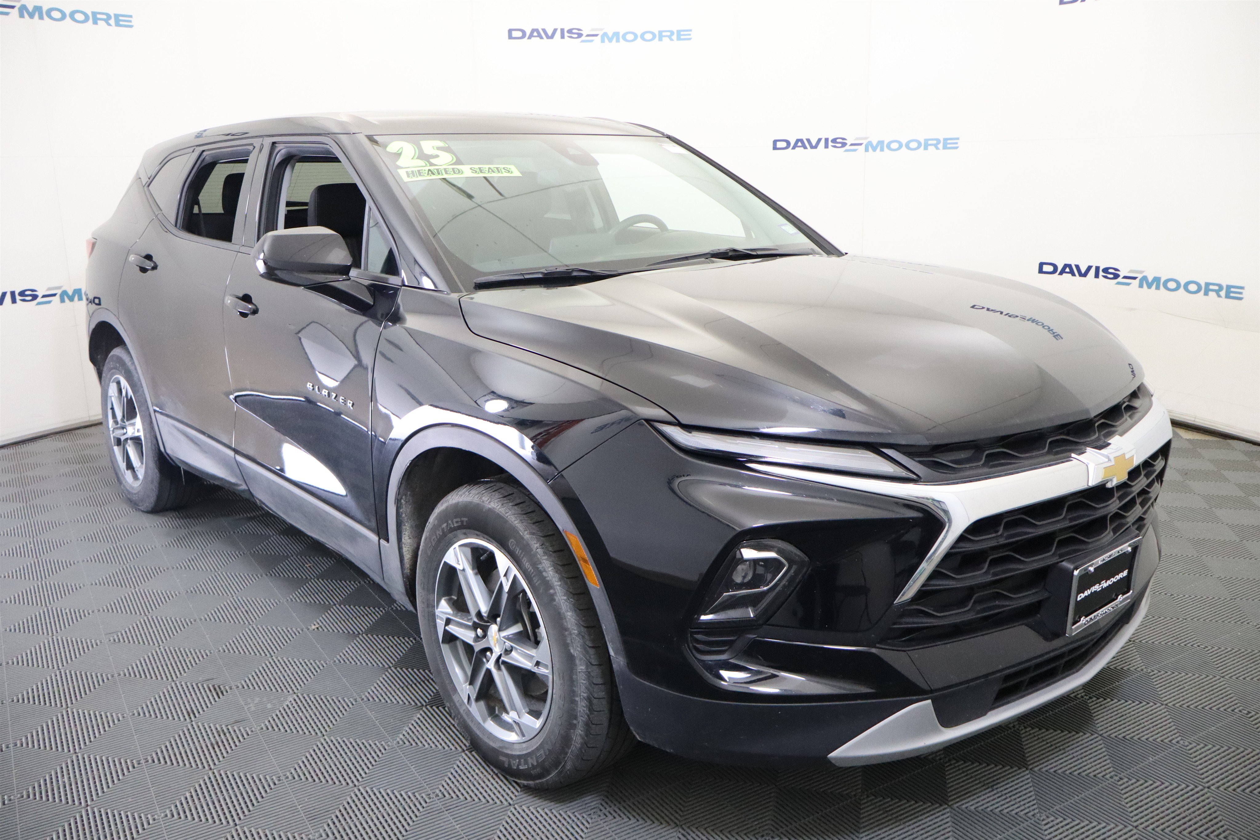 Used 2025 Chevrolet Blazer LT AWD/4WD image 4