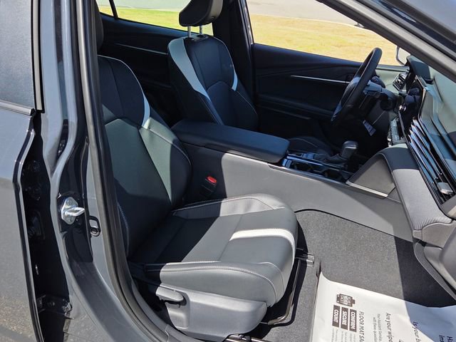 Used 2026 Toyota Camry SE w/ Convenience Package FWD image 15