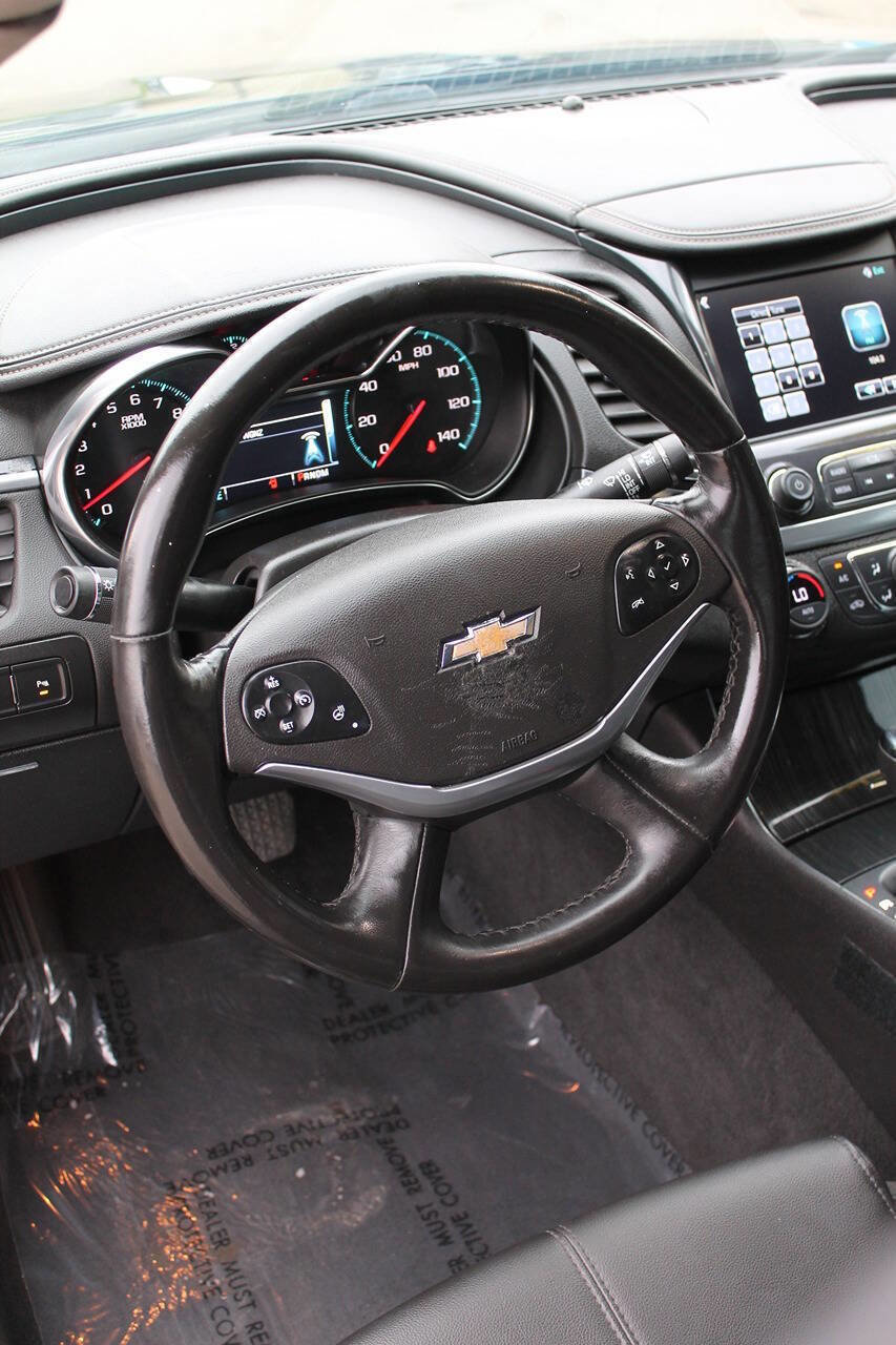 Used 2019 Chevrolet Impala LT w/ Sunroof and Spoiler Package FWD image 13