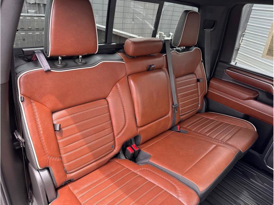 Used 2024 GMC Sierra 2500 Denali Ultimate w/ Max Trailering Package image 27